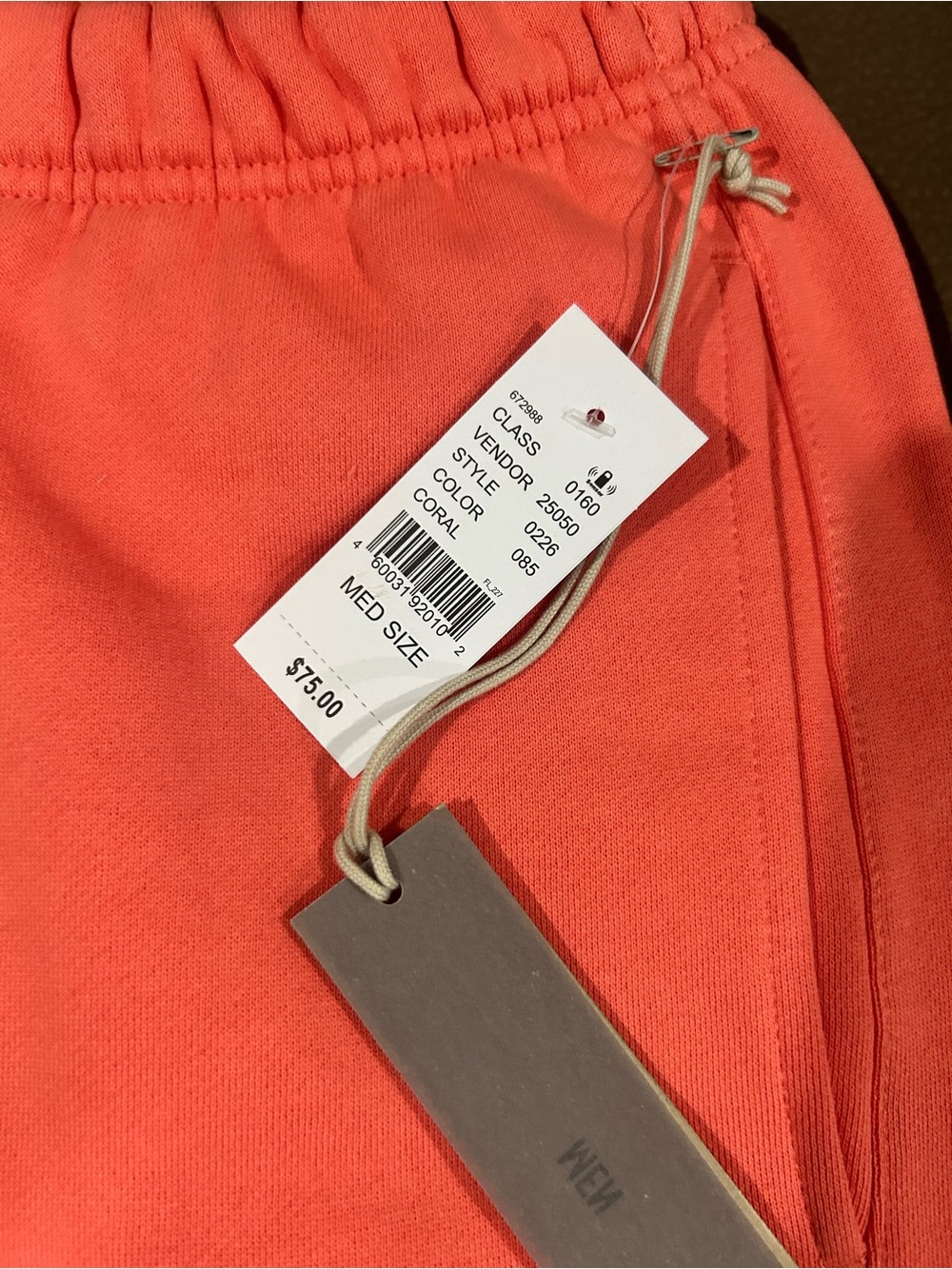 ESSENTIALS Coral Set - Picture 10 of 12